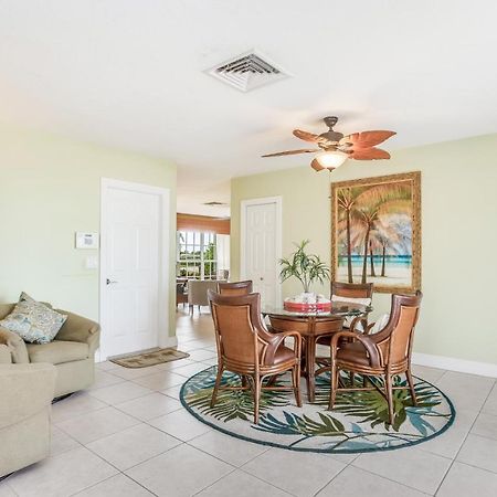 Palm Breeze Bliss Villa Marco Island Exterior photo